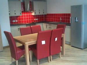 Communal Kitchen/Diner- click for photo gallery